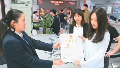 代购转型或有出路,如何看待海外代购的发展