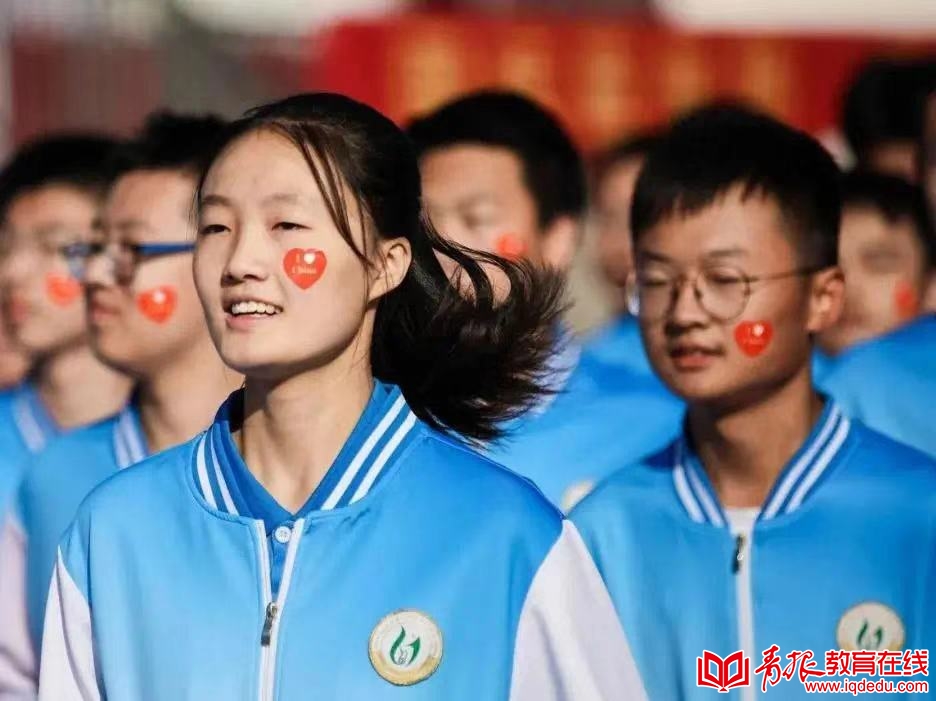 青岛六十七中vs清华附中数据,青岛六十七中简介