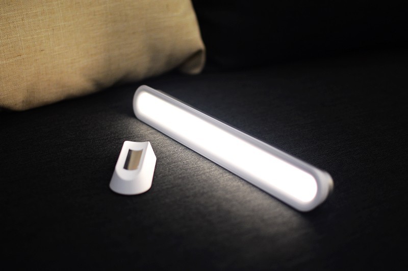 飞利浦酷毙灯吸附,智能酷毙灯可吸附