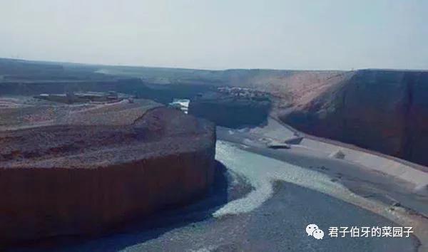 「西行散记」—10：大漠第一墩，长城“龙”尾，李战军