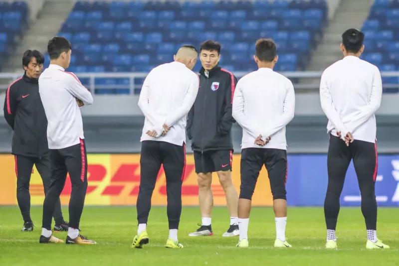 足球报：在新投资商之前，有两家公司先后放弃收购天海