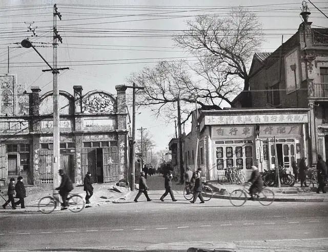 40年前的照片满满的回忆,致青春致回忆三十年前的老照片