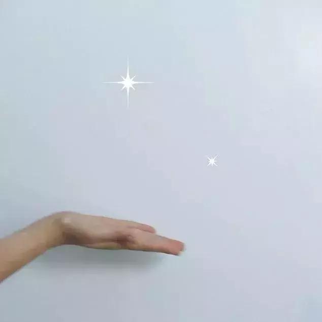 白墙的贴纸怎么去除掉不破坏墙面,家里的白墙脏了怎么弄得干净呢