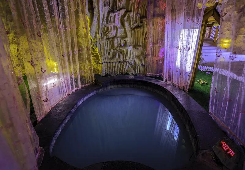 潍坊临朐揽翠湖泡温泉,临朐揽翠湖温泉攻略