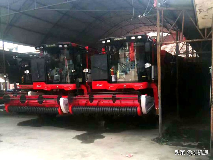 最先进的花生收获机,最先进花生挖掘收获机