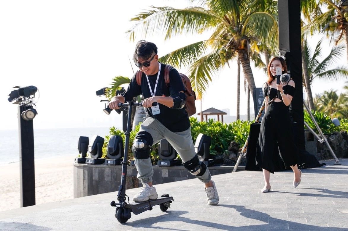 魔术手打造的FUNTECWORLD一个充满出行乐趣的小宇宙