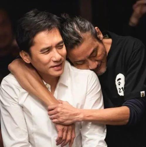 梁家辉深夜食堂对比黄磊,梁家辉黄磊完整版