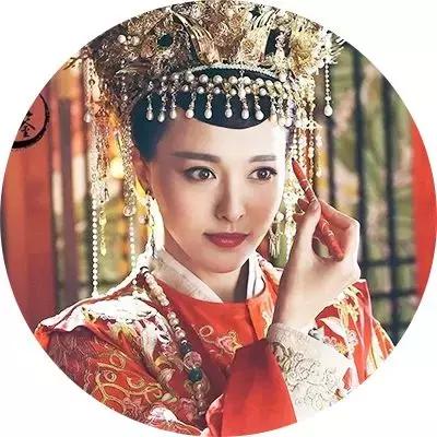 赵丽颖迪丽热巴同款古装造型,范冰冰杨幂迪丽热巴