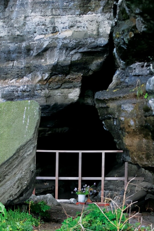 英国空姐事件,英国空姐被捕现场