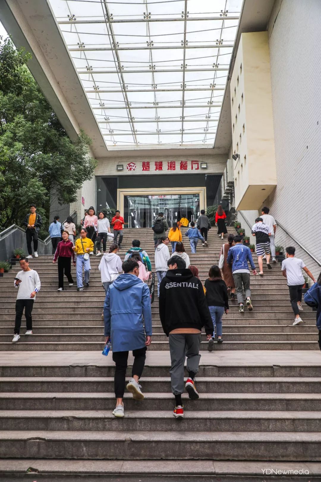 不去吃湖经食堂，一定后悔