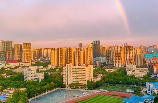物理专业的女学霸博士生,物理女博士中科院