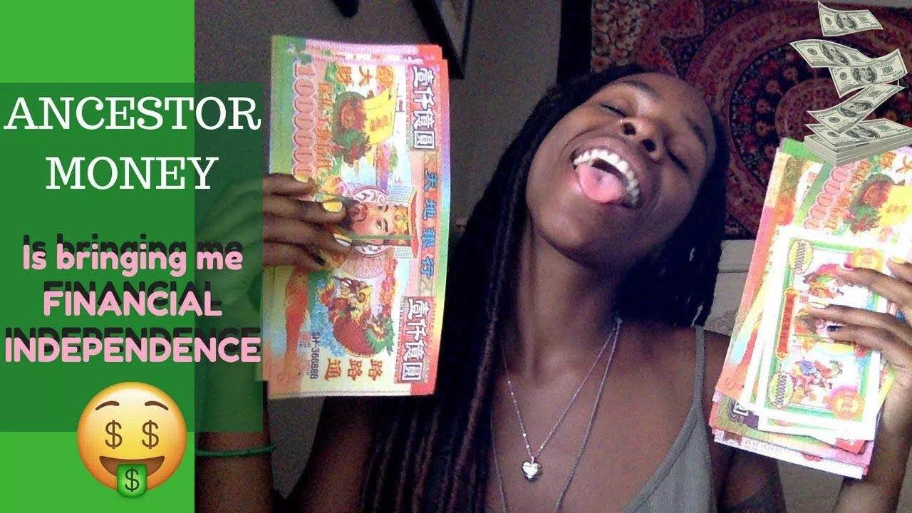 老外学习中国烧冥币,靠冥币致富