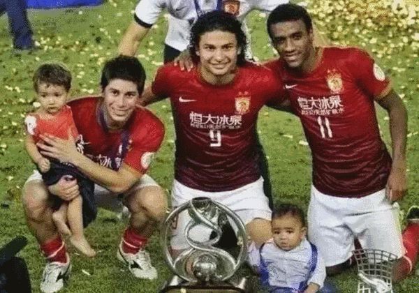 孔卡亚冠巅峰时刻,孔卡加盟广州恒大2011