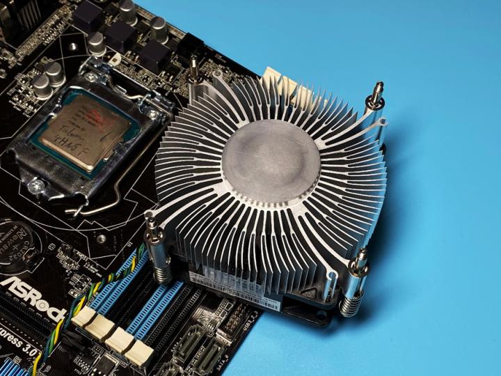 【有趣】第17期：传说中的罕见“错版”i7上手体验