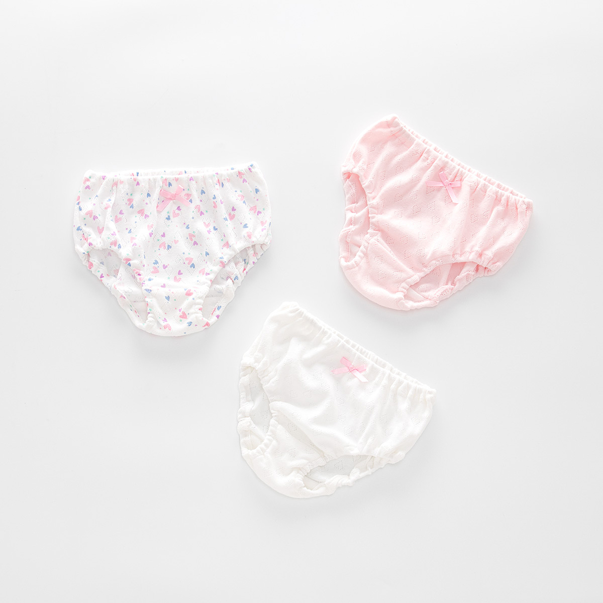 小内裤适合多大宝宝穿,宝宝多大穿小内裤最合适