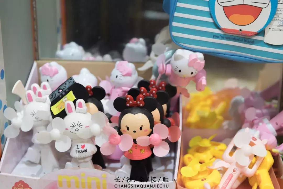 留得住回忆但是留不住人心,留得住的记忆回不去的乡愁