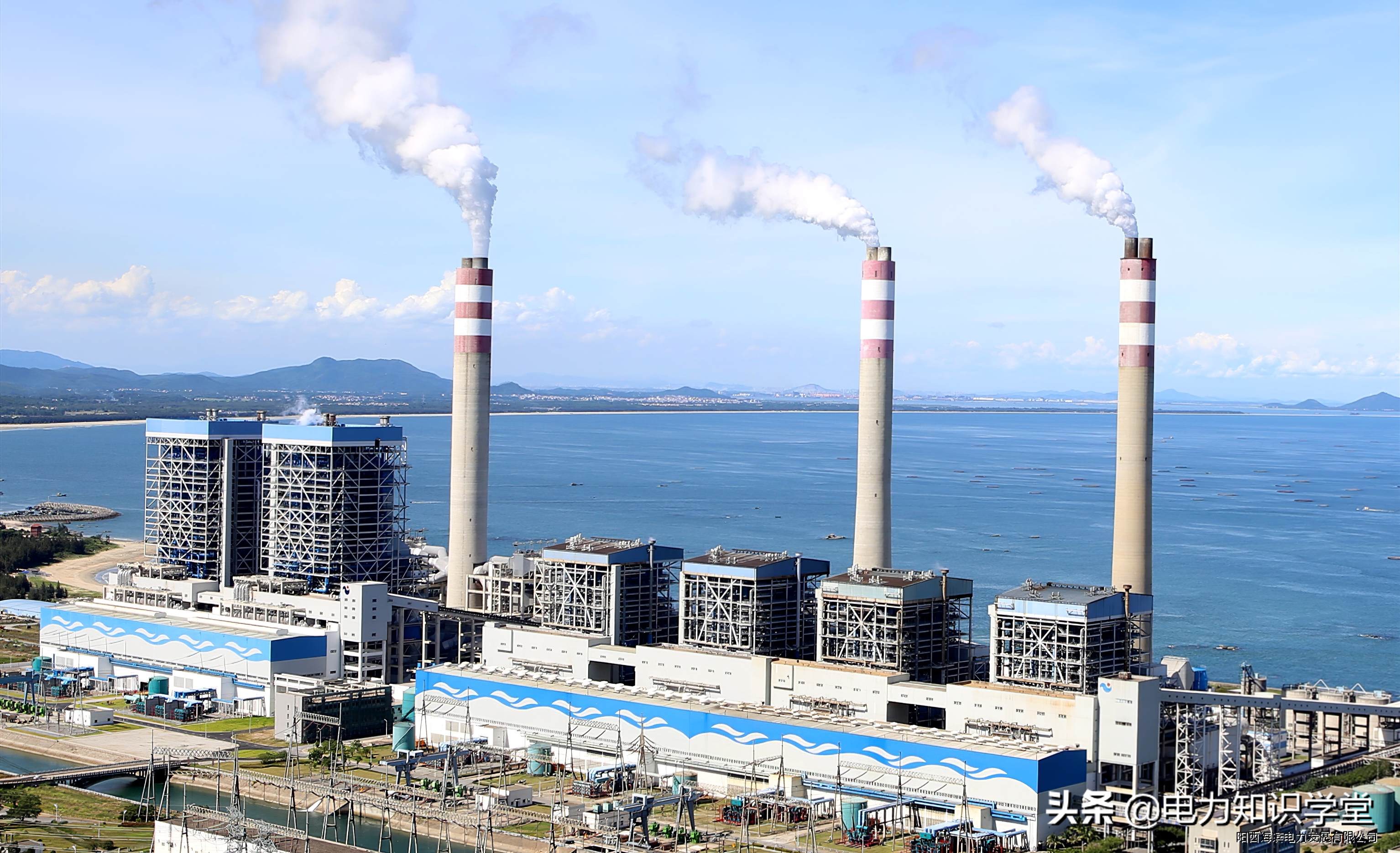 火力发电厂一吨煤消耗多少水,燃煤发电一度电要耗费多少煤