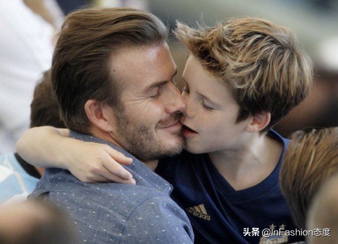 贝克汉姆第一次谈小七,贝克汉姆回应吻小七