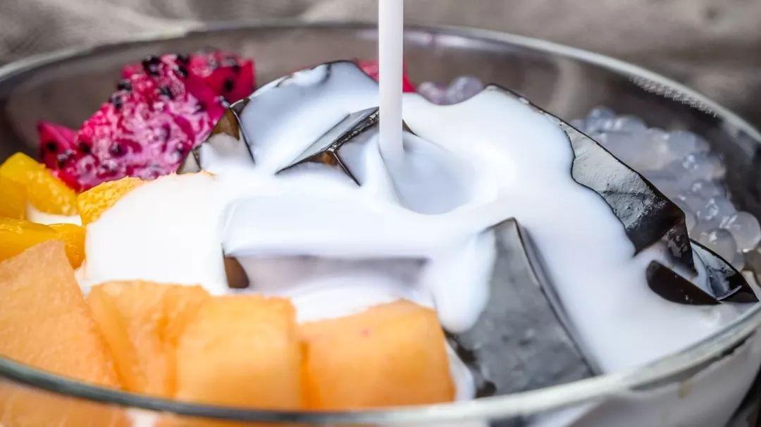 龟界百事通做的龟苓膏，煲前还要先玩火