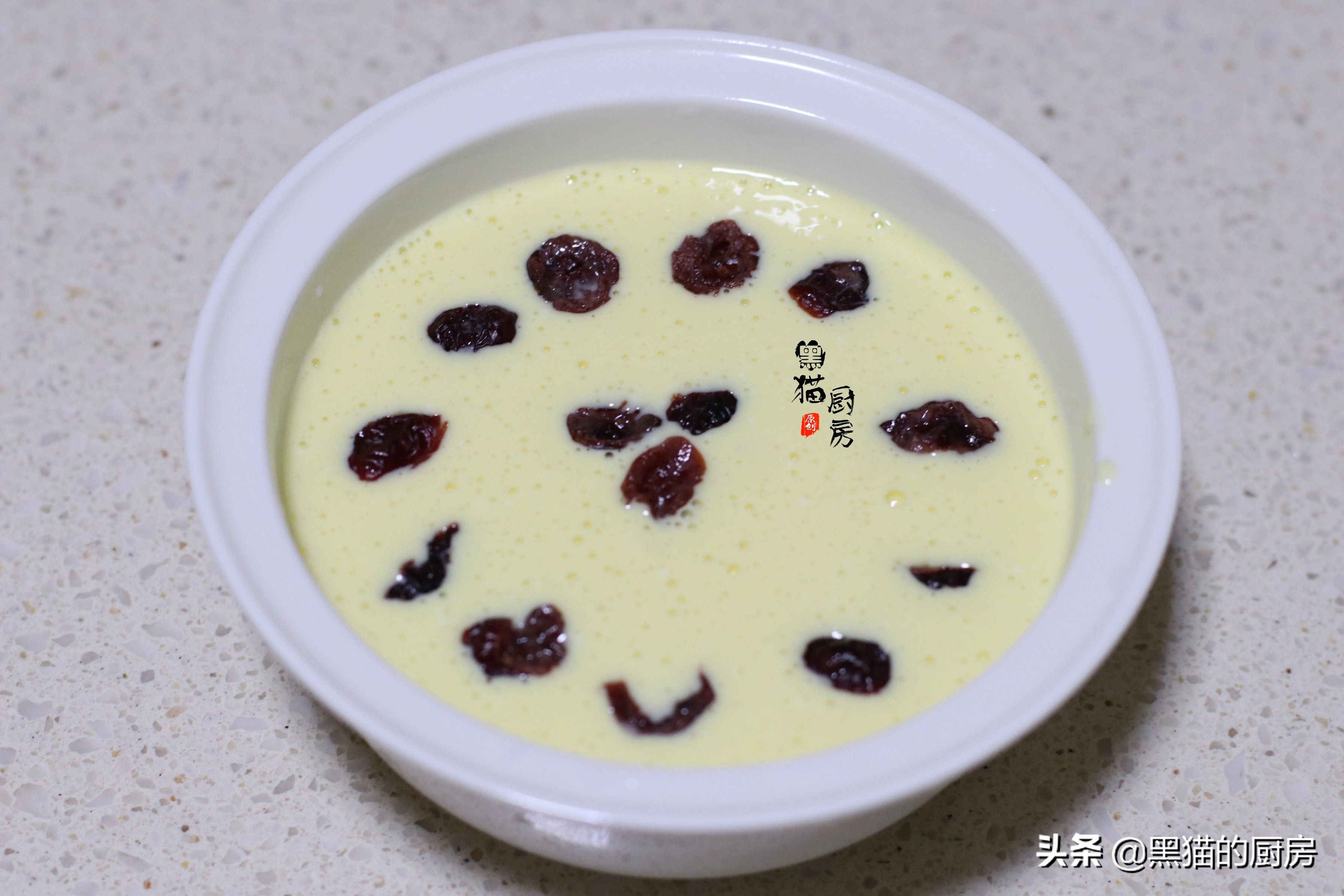 何炅纯奶做蛋糕视频,五分钟懒人蛋糕做法何炅