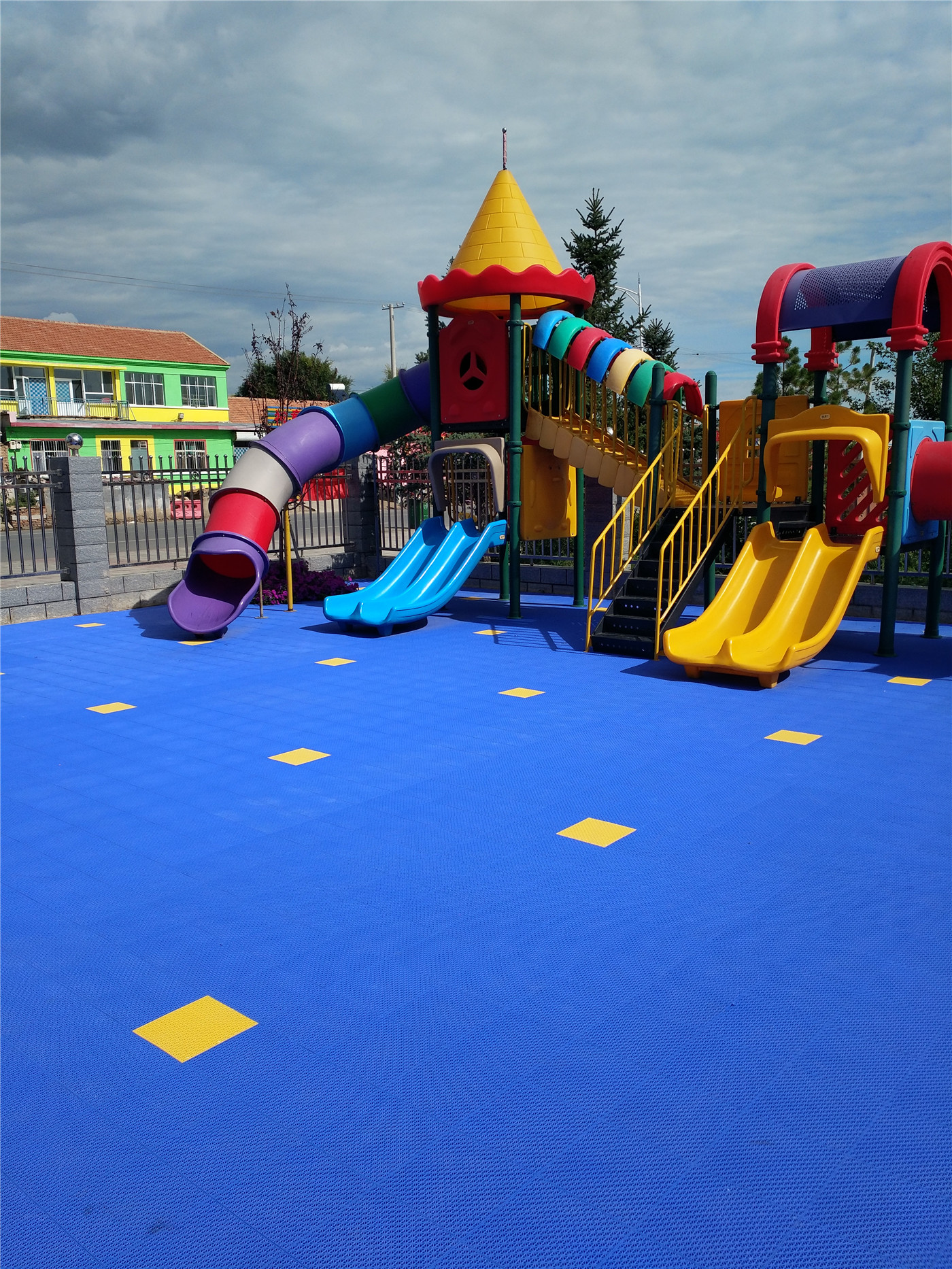 悬浮地板使用寿命,悬浮地板施工方案