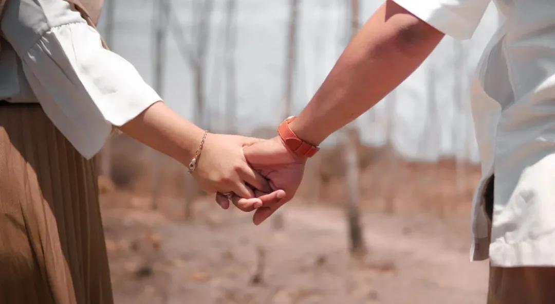 我花了500块钱打车去找男朋友，不为别的，就是想他了