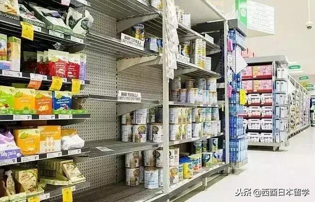 澳洲中国大妈抢奶粉,华人在国外抢奶粉