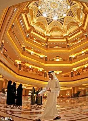 探秘全球唯一8级酒店,全球唯一的8星级酒店