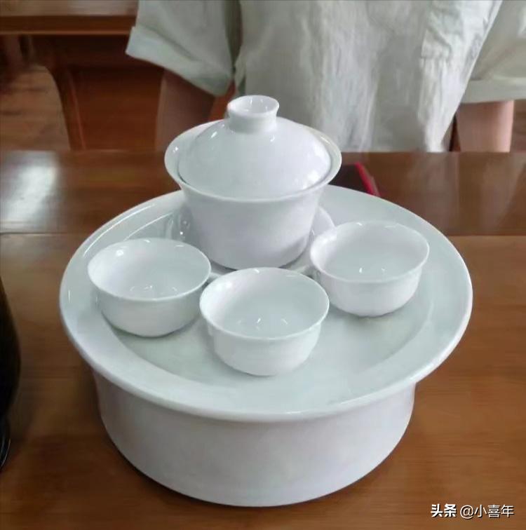 为什么潮汕人都喜欢喝工夫茶,潮汕工夫茶三个杯排成一排可以吗