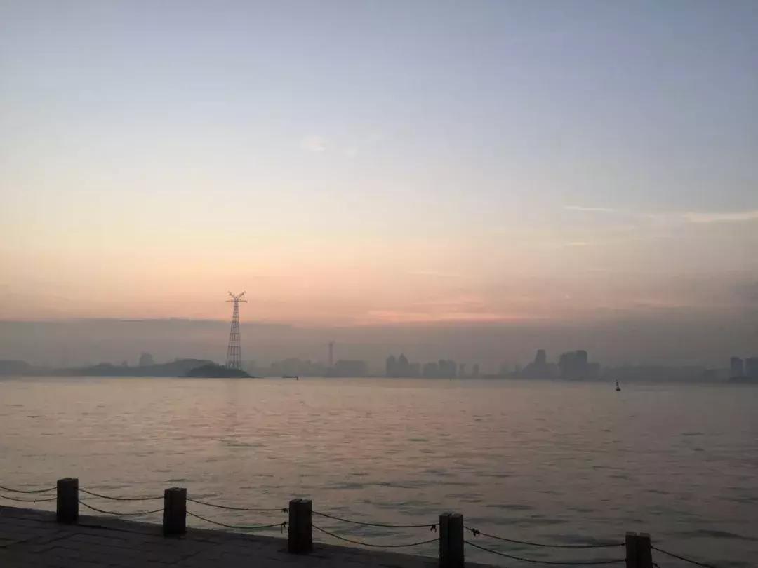 来厦门听海浪的声音,来厦门鼓浪屿说说