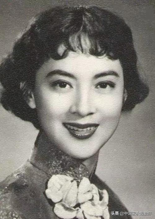 风华绝代张凤霞,风华绝代凤仪万千