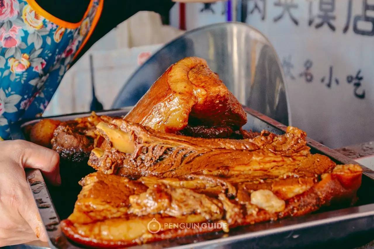 吃西安肉夹馍图片,吃西安肉夹馍视频