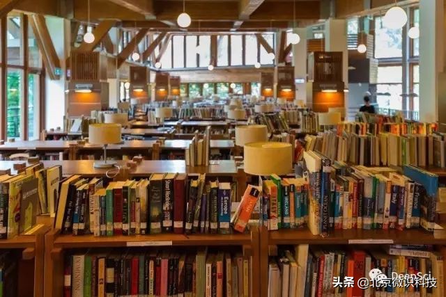 我们的人伦日用,担水砍柴,都有宇宙人生的终极道理在里面。