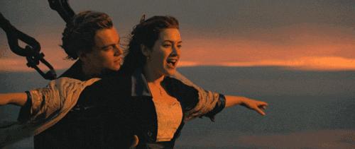 拒当纸片人！影视剧中那些美出天际的丰满女神