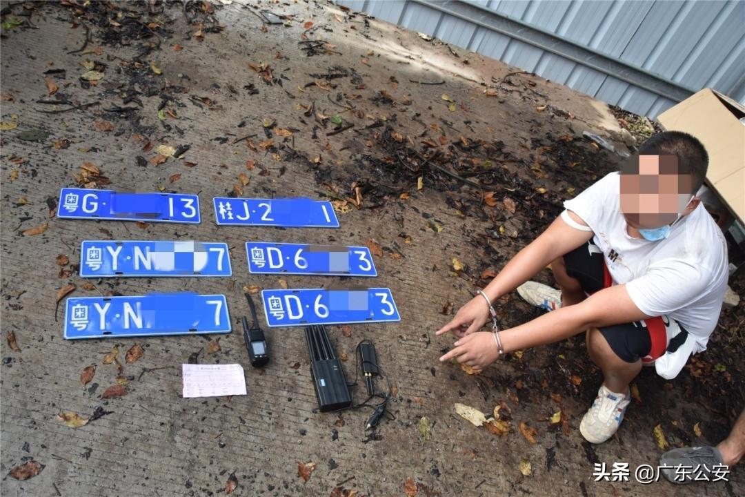 买了几十条烟全是假烟,一万条假烟判多少年