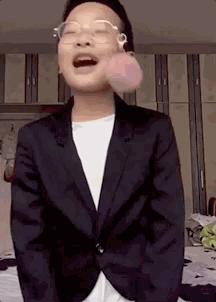 15岁网红男孩钟美美谈学习,钟美美小男孩