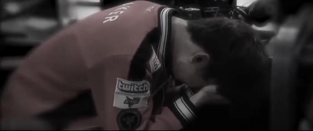 sktfaker落泪主播反应,skt濒临淘汰faker力挽狂澜