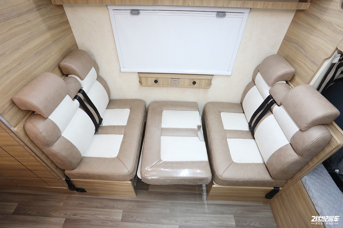 上汽跃进h300轻卡房车详解,上汽跃进h300和h500的区别