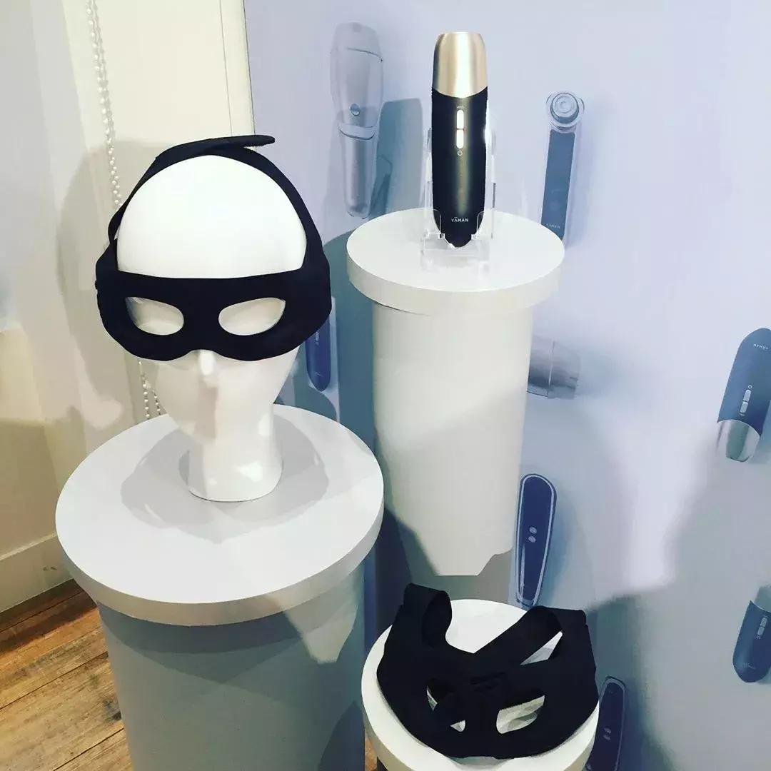 张天爱睡觉也照的天价大排灯，竟然有人找到了30元的同款替代？