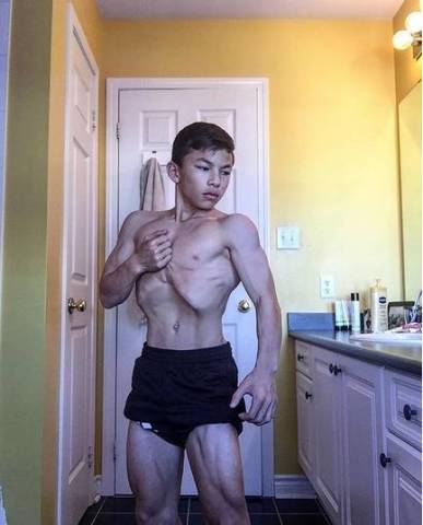 19岁男生健身太壮被人嘲笑,18岁瘦子健身被嘲笑