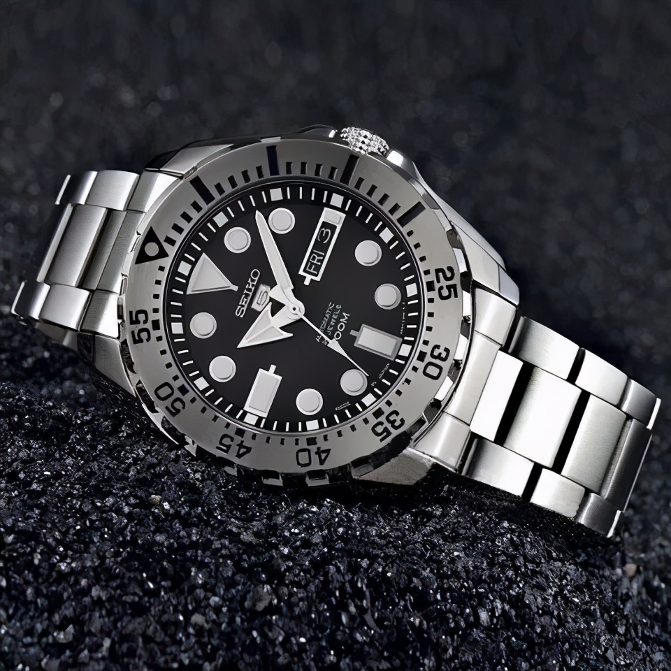 万国手表宝珀,宝珀和万国