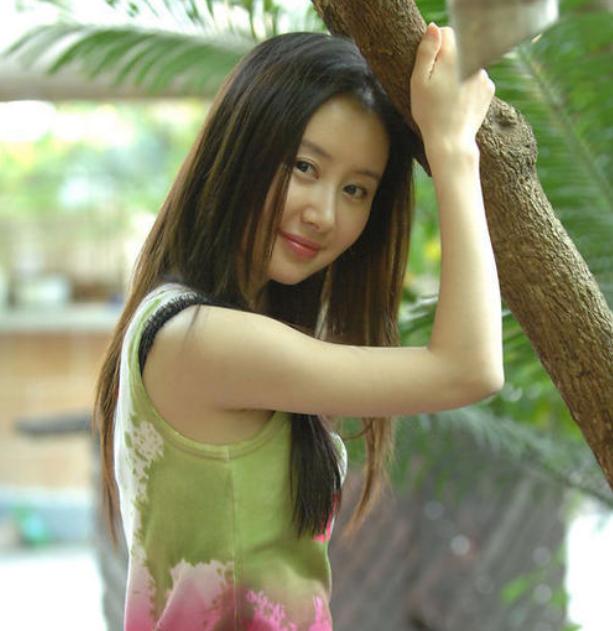 22岁舒畅惊艳写真,32岁舒畅美颜照