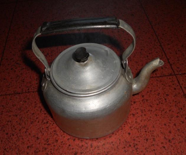 隔夜水千滚水致癌是真的吗,千滚水致癌隔夜水有毒真相是什么