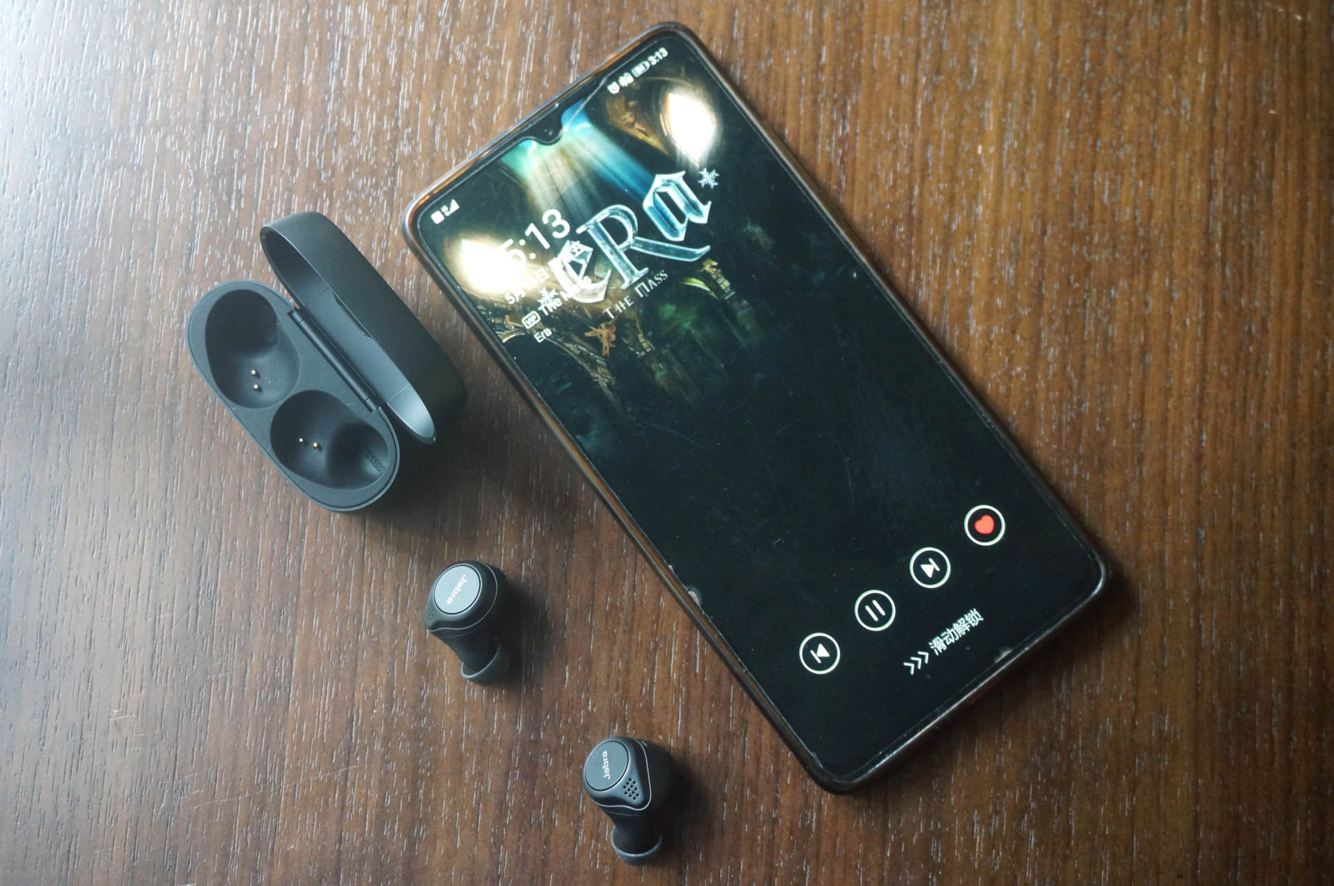 索尼的头戴式xm3,索尼xm3和xm4哪个舒服