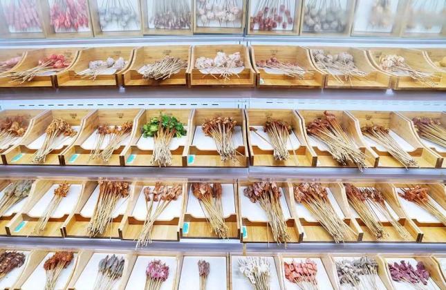 90斤女汉子狂撸571串？网友：李嘉嘉串串鲜是“真香”