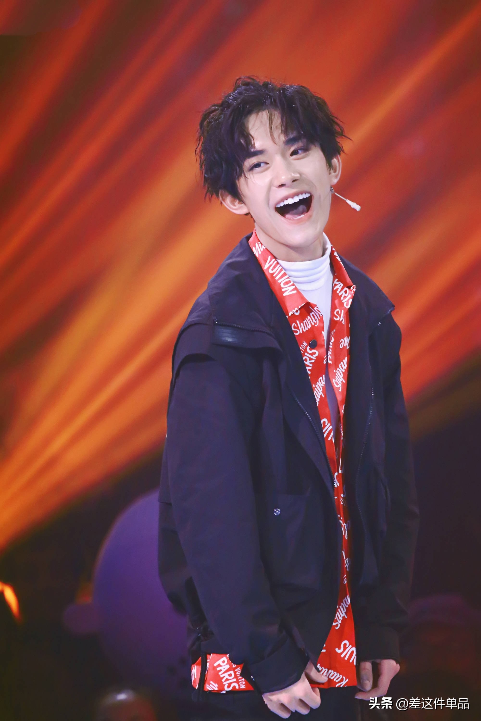 肖战吴磊衣品,肖战易烊千玺衣品