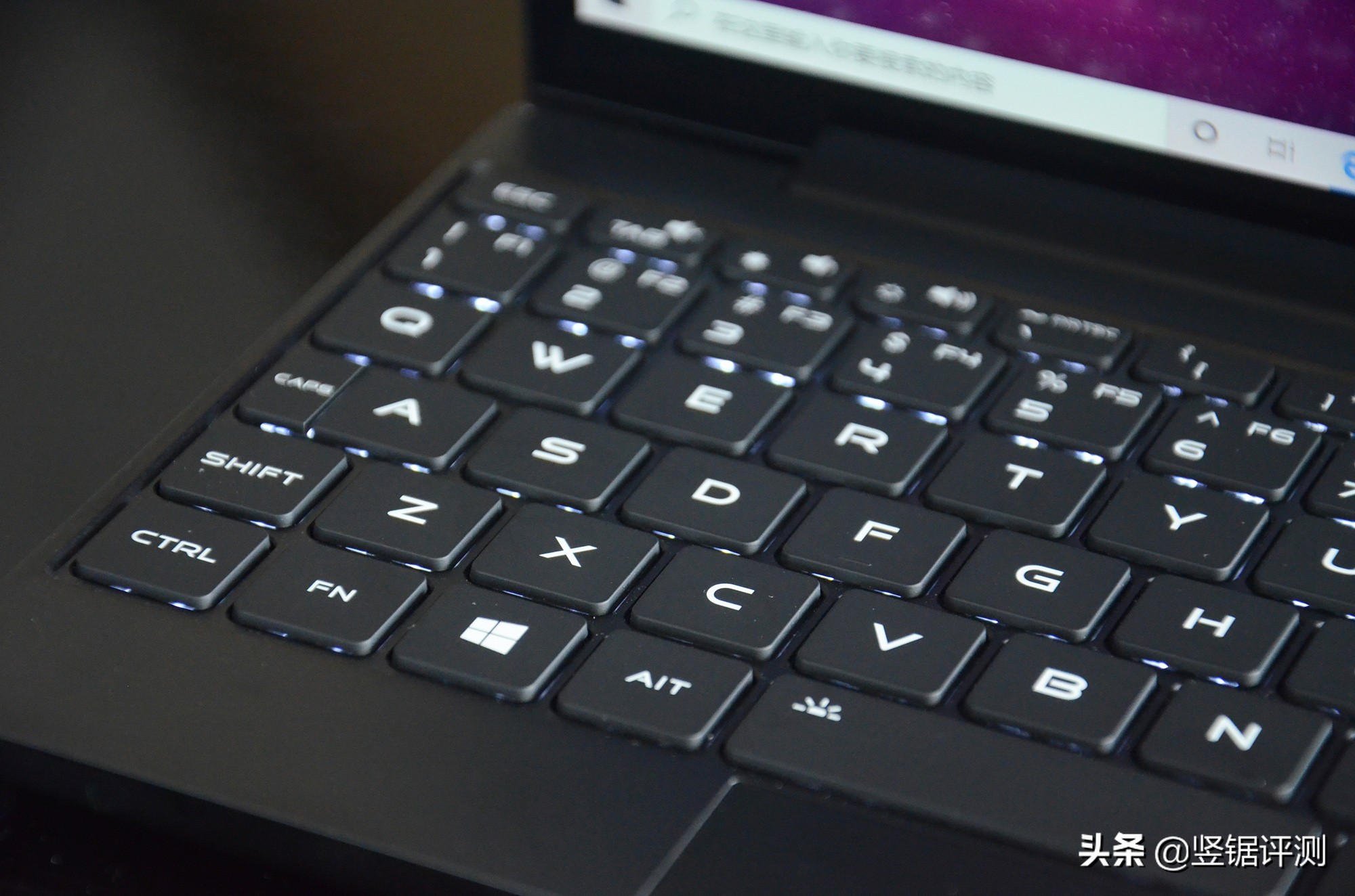 迷你小本子电脑,神奇小本电脑评测