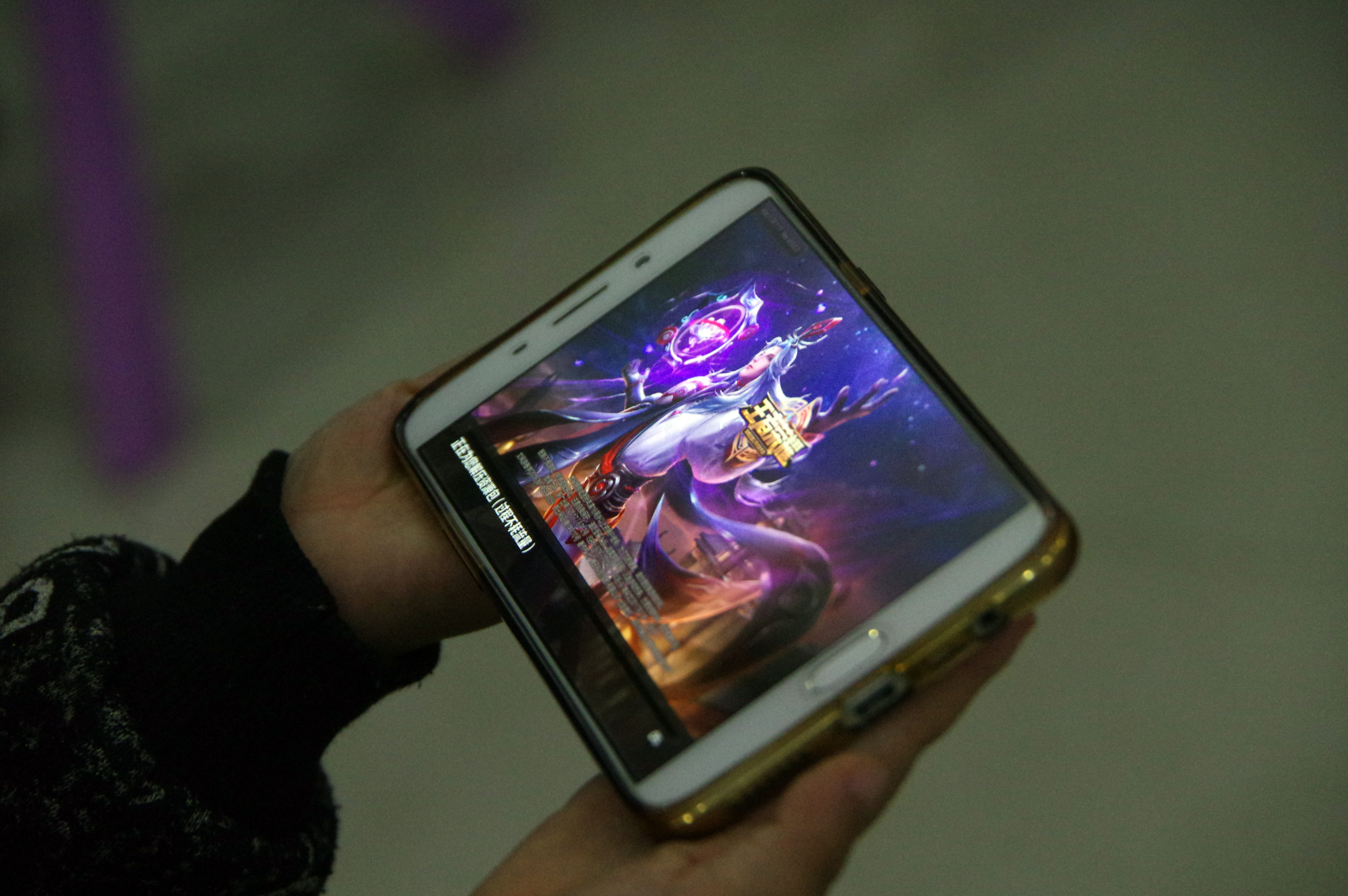 起底游戏租号生意:一小时收费低至3元,刷脸难防未成年人