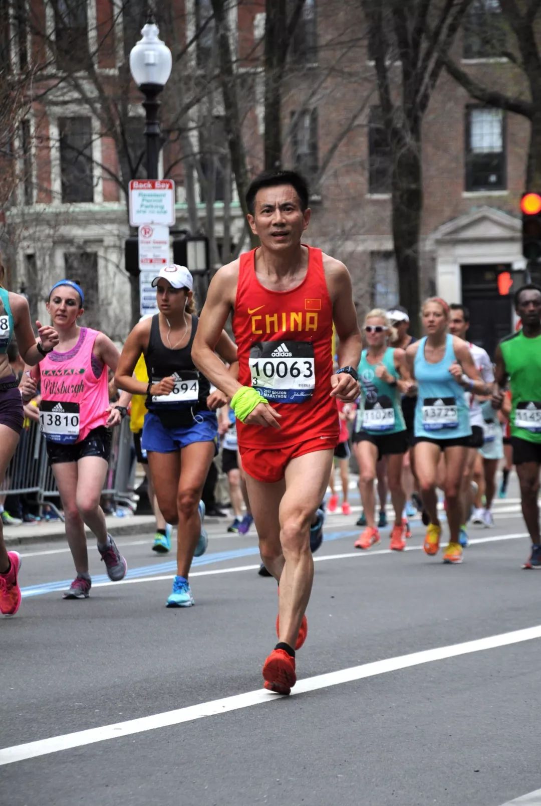 6块腹肌的体质能练出8块腹肌吗,6块腹肌能练到8块吗