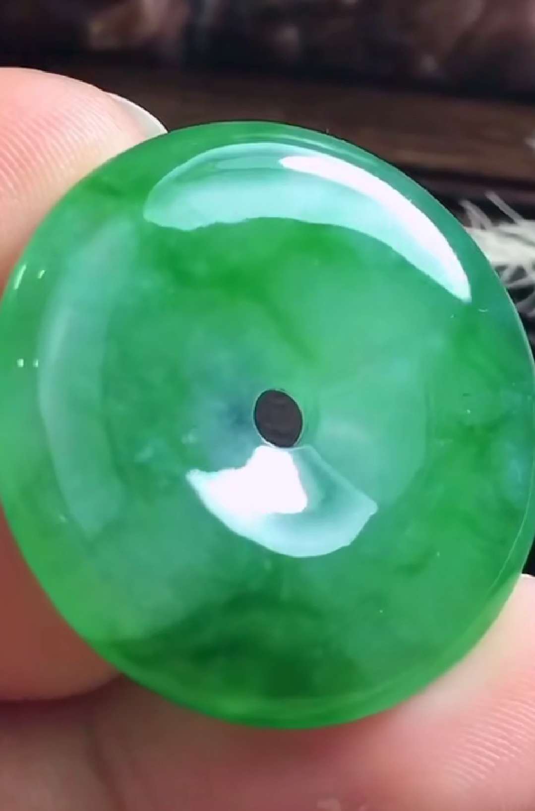 含饴弄孙翡翠情——翡翠中爱的味道（四）